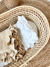 Load image into Gallery viewer, FLORA COTTON MUSLIN BLANKET CARAMEL
