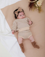 Load image into Gallery viewer, BABY MERINO WOOL BOOTIES BROWN
