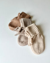 Load image into Gallery viewer, BABY MERINO WOOL BOOTIES BROWN
